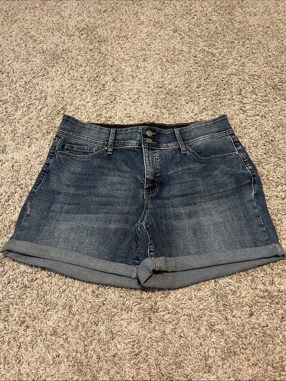 NWOT Apt. 9 Dark Blue Denim Cuffed Shorts